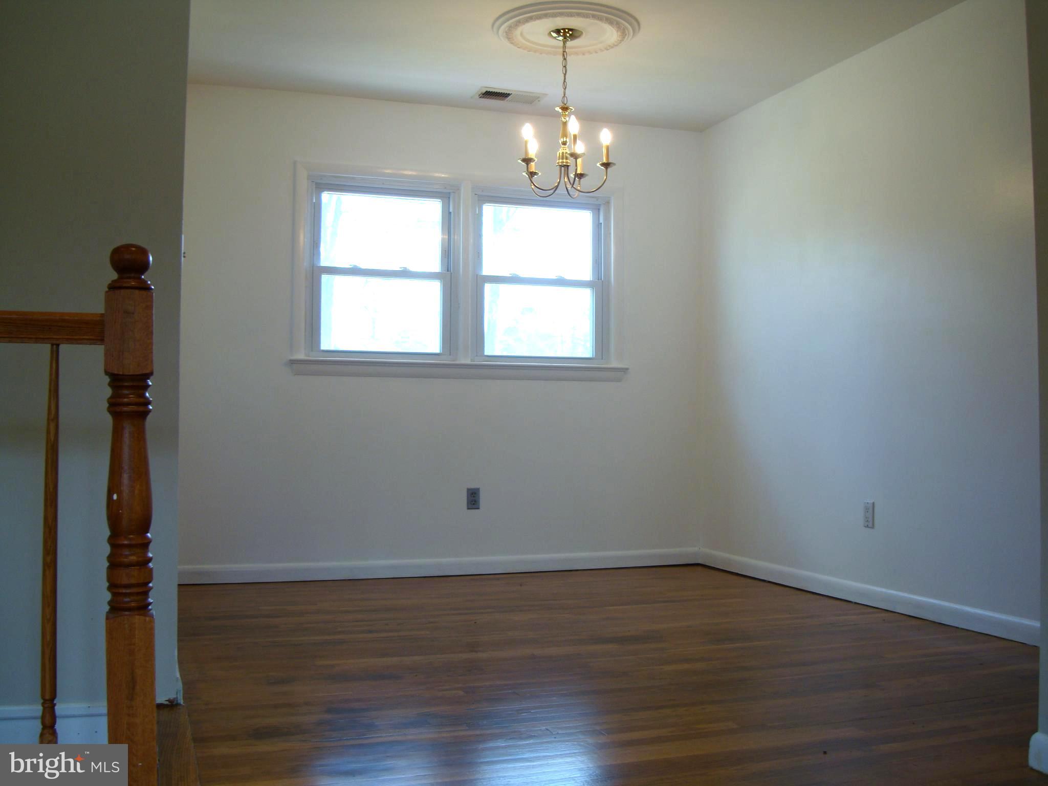 5241 Monroe Drive Springfield, VA 22151 - Photo 3 of 21 Dining Room