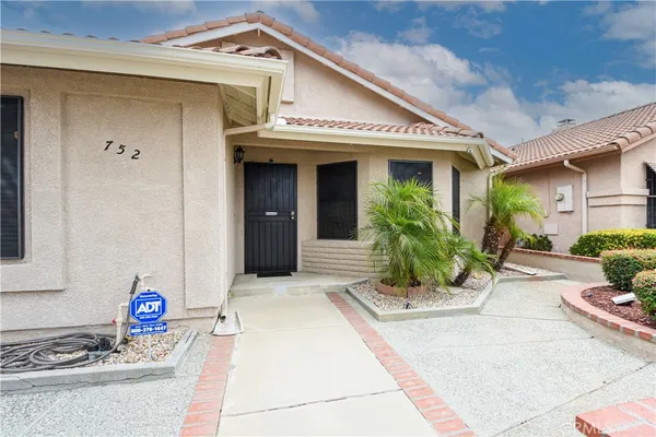$311,000 | 752 La Regal Drive, Hemet, CA 92545