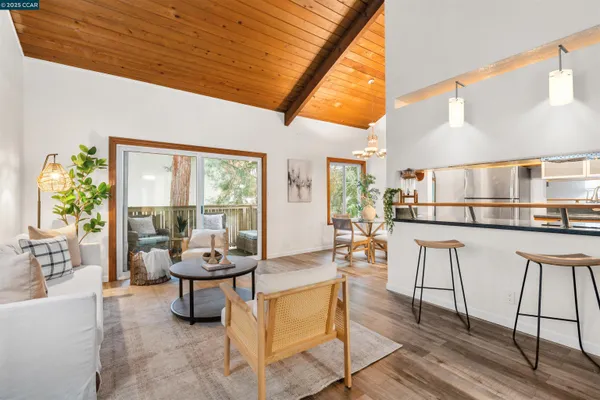 $350,000 | 2720 Oak Road, Unit 129, Walnut Creek, CA 94597