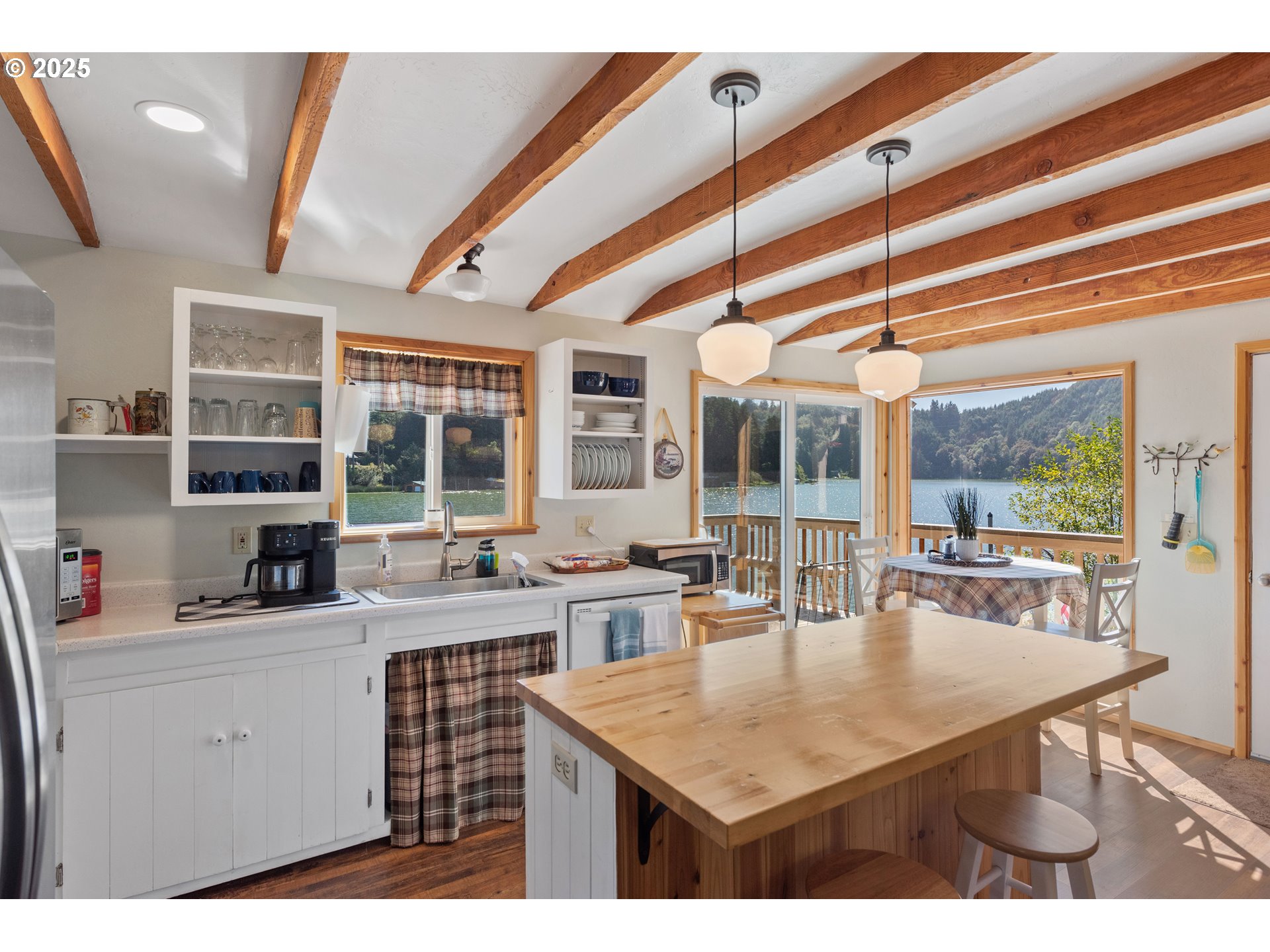 70214 Potato Bottom Road Lakeside, OR 97449 - Photo 21 of 46 Gallery Image 21