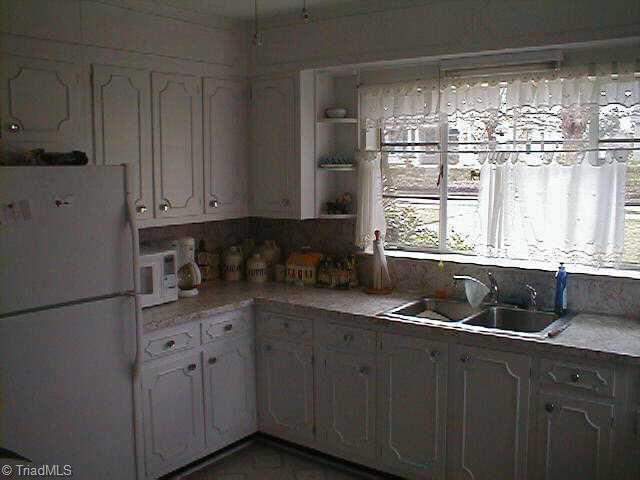 902 Johnson Street High Point, NC 27262 - Photo 5 of 7 Other. kitchen