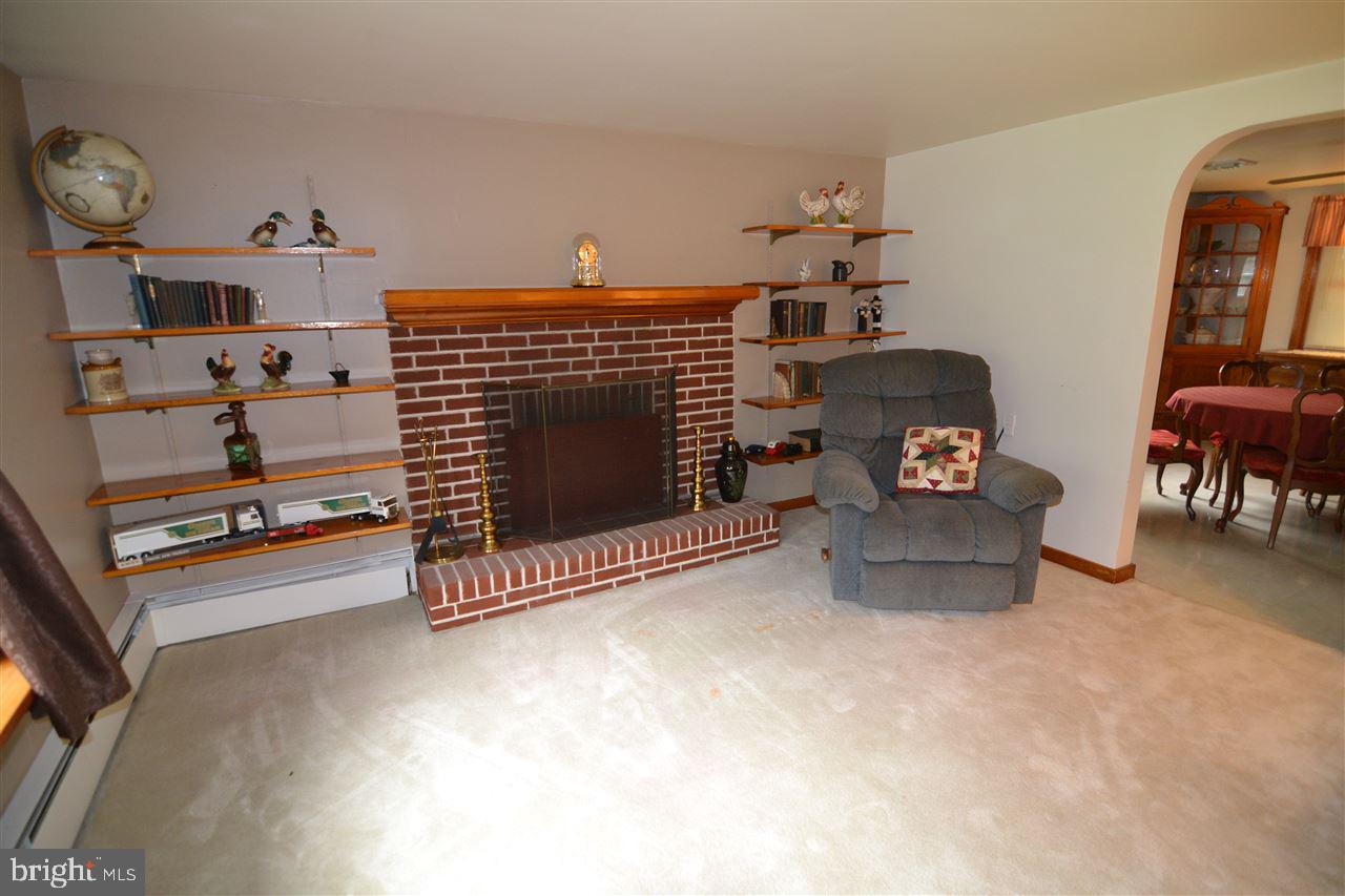 2075 Winding Road York, PA 17408 - Photo 11 of 36