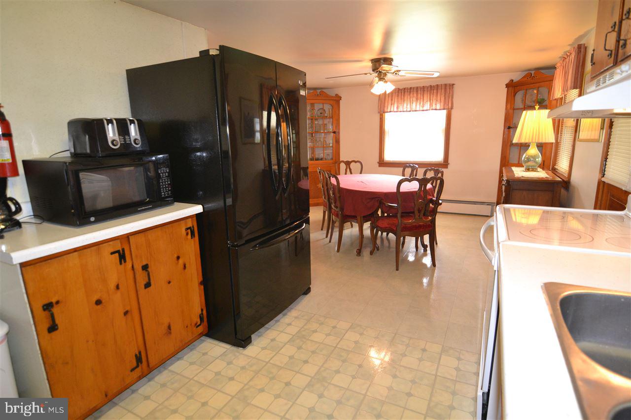 2075 Winding Road York, PA 17408 - Photo 19 of 36