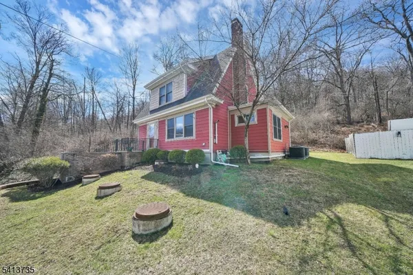 $395,000 | 2097 Highway 31, Glen Gardner, NJ 08826