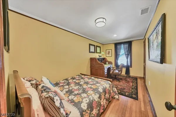 $395,000 | 2097 Highway 31, Glen Gardner, NJ 08826