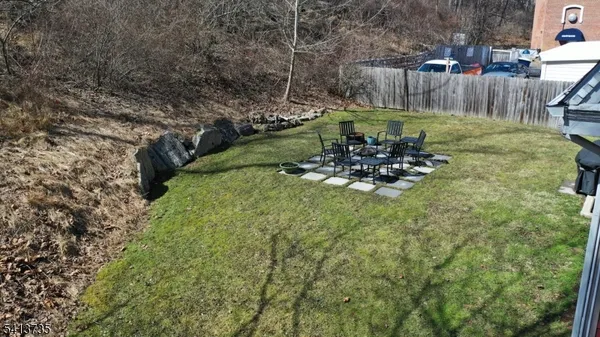 $395,000 | 2097 Highway 31, Glen Gardner, NJ 08826