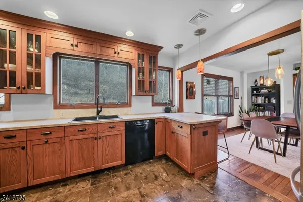 $395,000 | 2097 Highway 31, Glen Gardner, NJ 08826