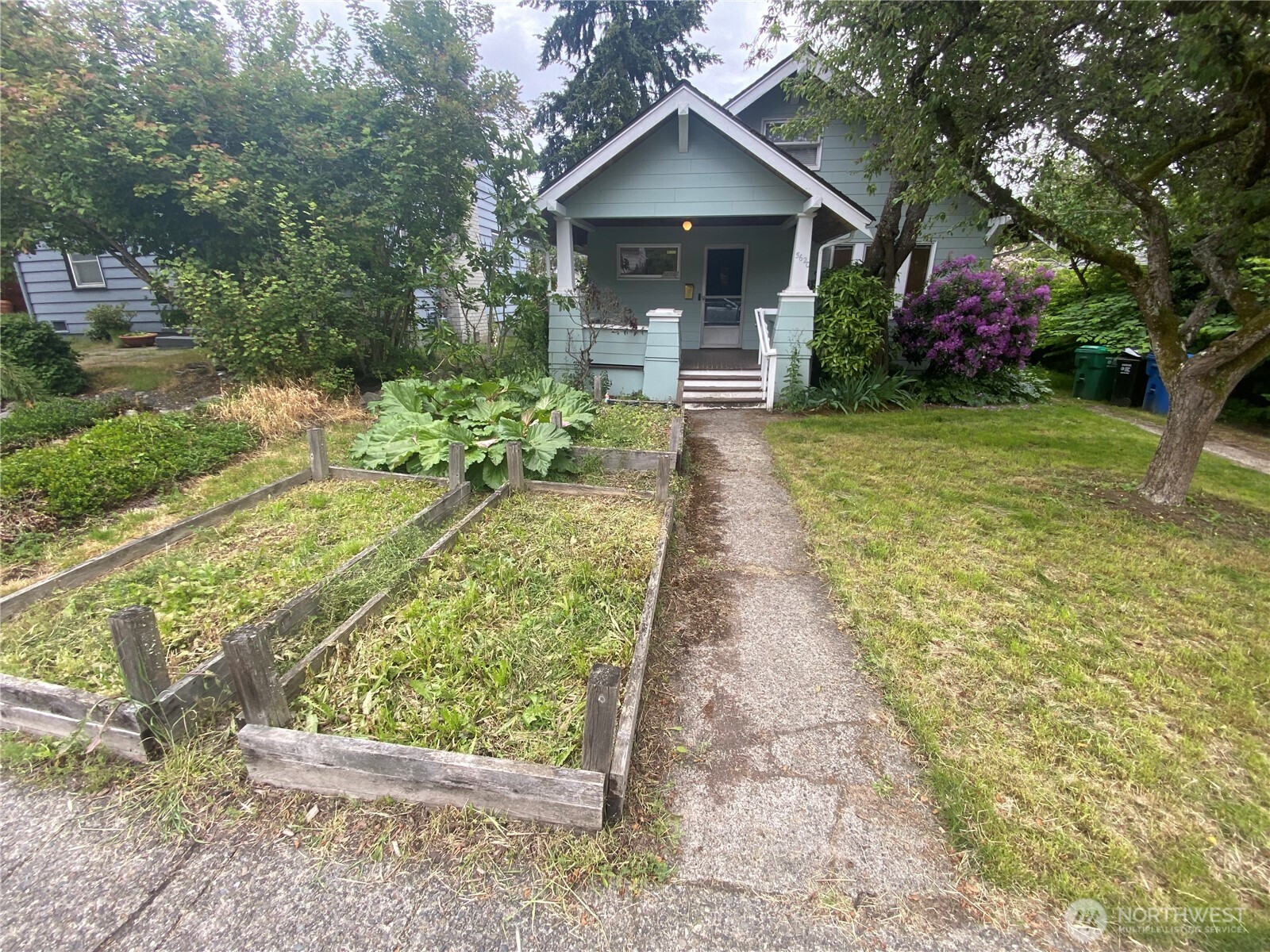 5620 40th Avenue Southwest Seattle, WA 98136 - Photo 1 of 25