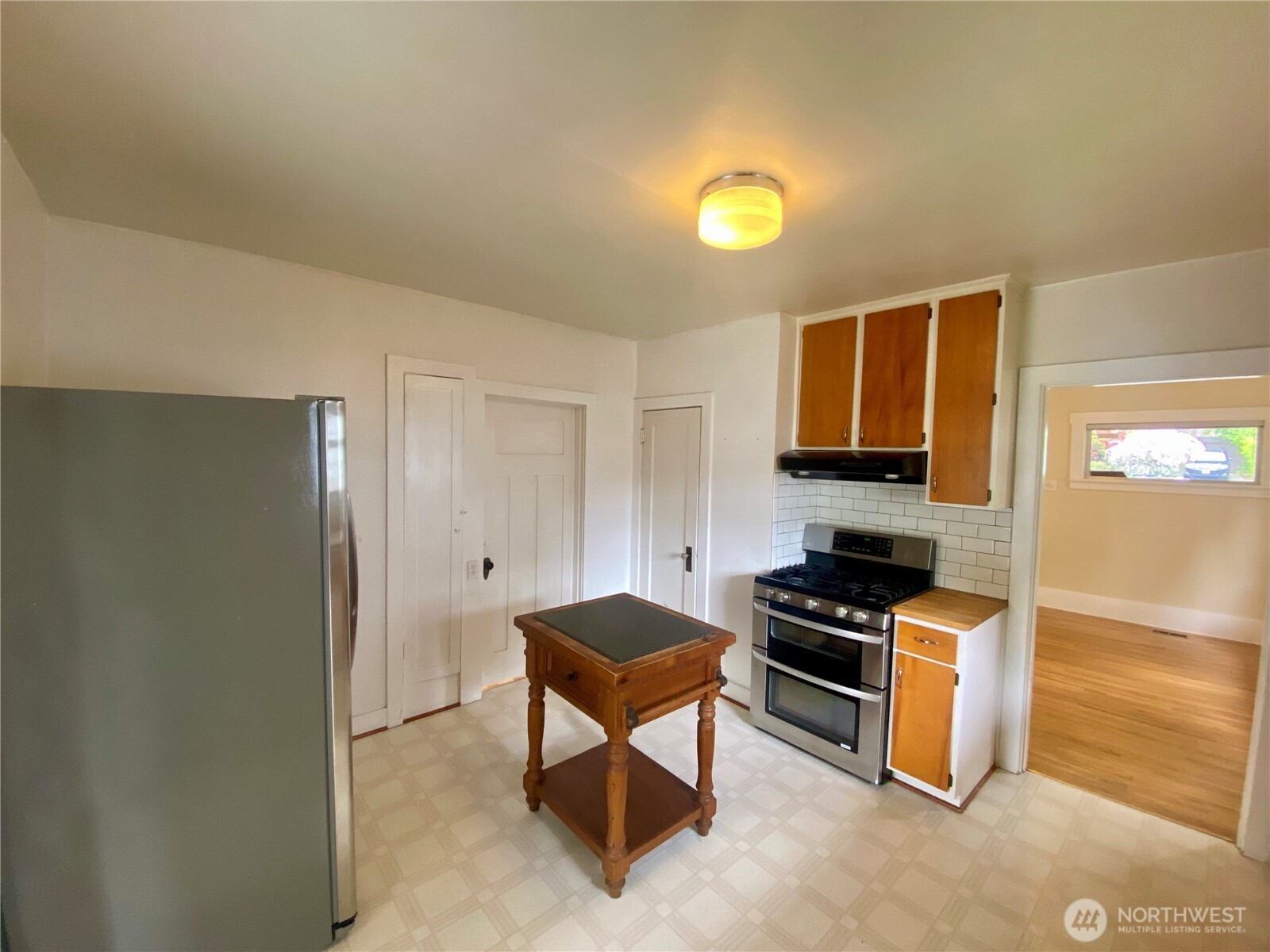 5620 40th Avenue Southwest Seattle, WA 98136 - Photo 14 of 25