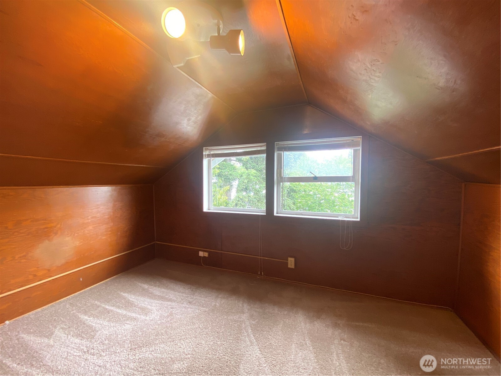 5620 40th Avenue Southwest Seattle, WA 98136 - Photo 17 of 25