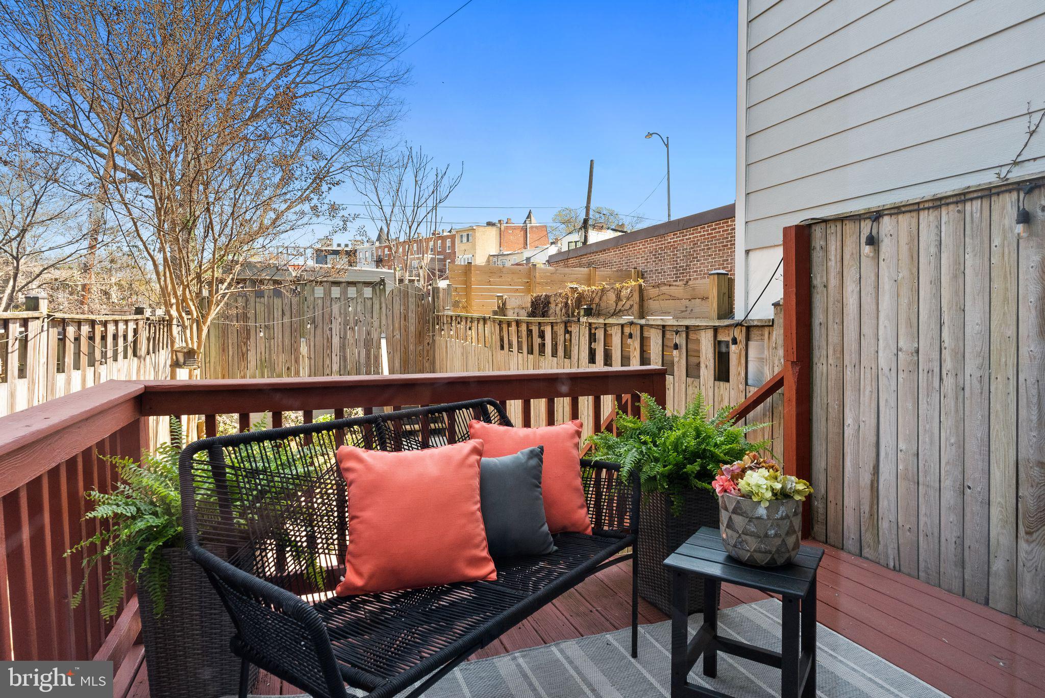 633 12th Street Northeast Washington, DC 20002 - Photo 30 of 44 a view of a bench in the balcony