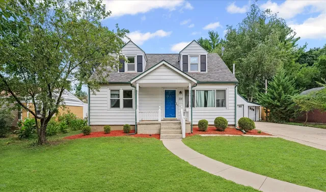 $249,990 | 314 Elmwood Drive, Champaign, IL 61821