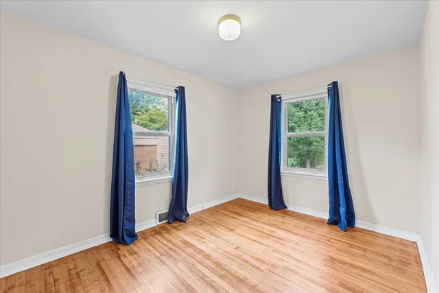 $249,990 | 314 Elmwood Drive, Champaign, IL 61821