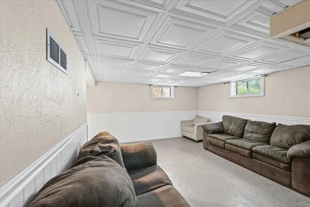 $249,990 | 314 Elmwood Drive, Champaign, IL 61821