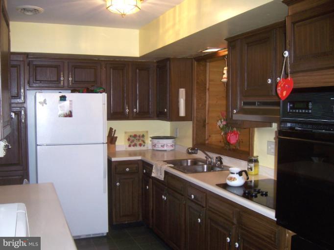 2736 Stone Road Westminster, MD 21158 - Photo 8 of 24 Kitchen