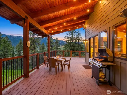 $1,795,000 | 239 Foxridge Lane, Leavenworth, WA 98826