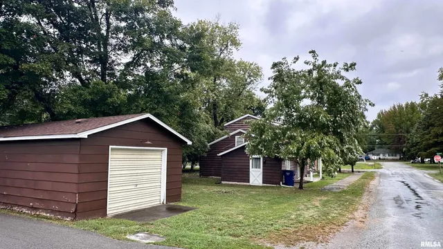 $47,000 | 902 West Poplar Street, West Frankfort, IL 62896