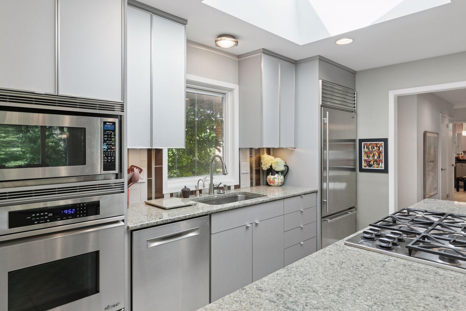 6940 Valley View Road Edina, MN 55439 - Photo 14 of 32