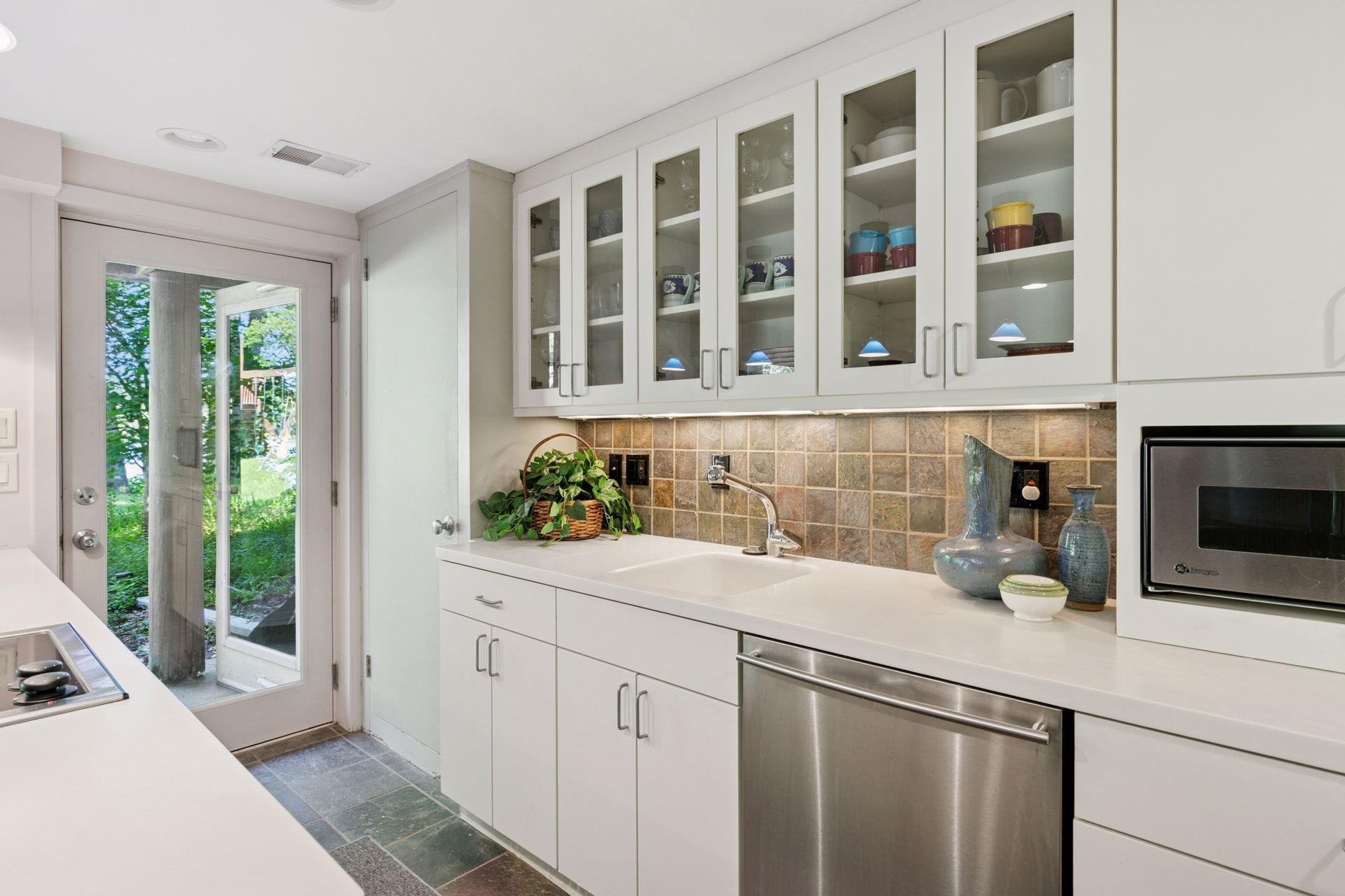 6940 Valley View Road Edina, MN 55439 - Photo 23 of 32