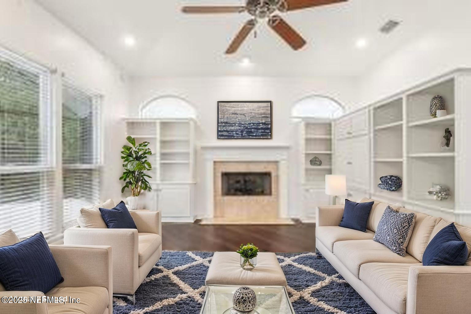 125 Pinehurst Pointe Drive St. Augustine, FL 32092 - Photo 5 of 75 20251029151010178214000000 - Living Room