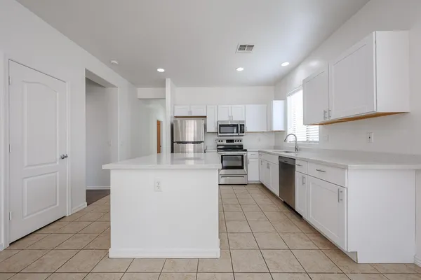 $2,000 | 41298 West Park Hill Drive, Maricopa, AZ 85138