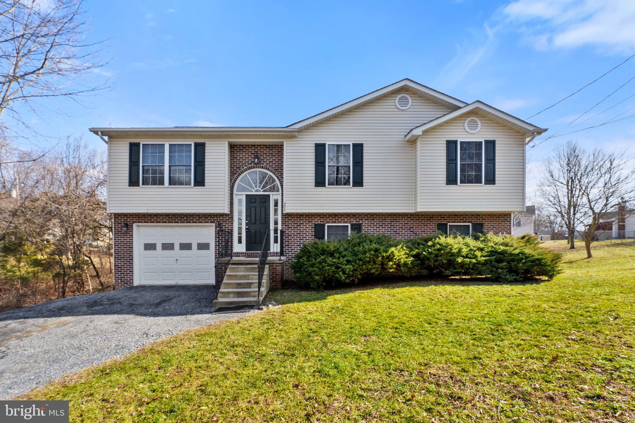 209 Ridgefield Avenue Stephens City, VA 22655 - Photo 1 of 31 Welcome to 209 Ridgefield Ave!