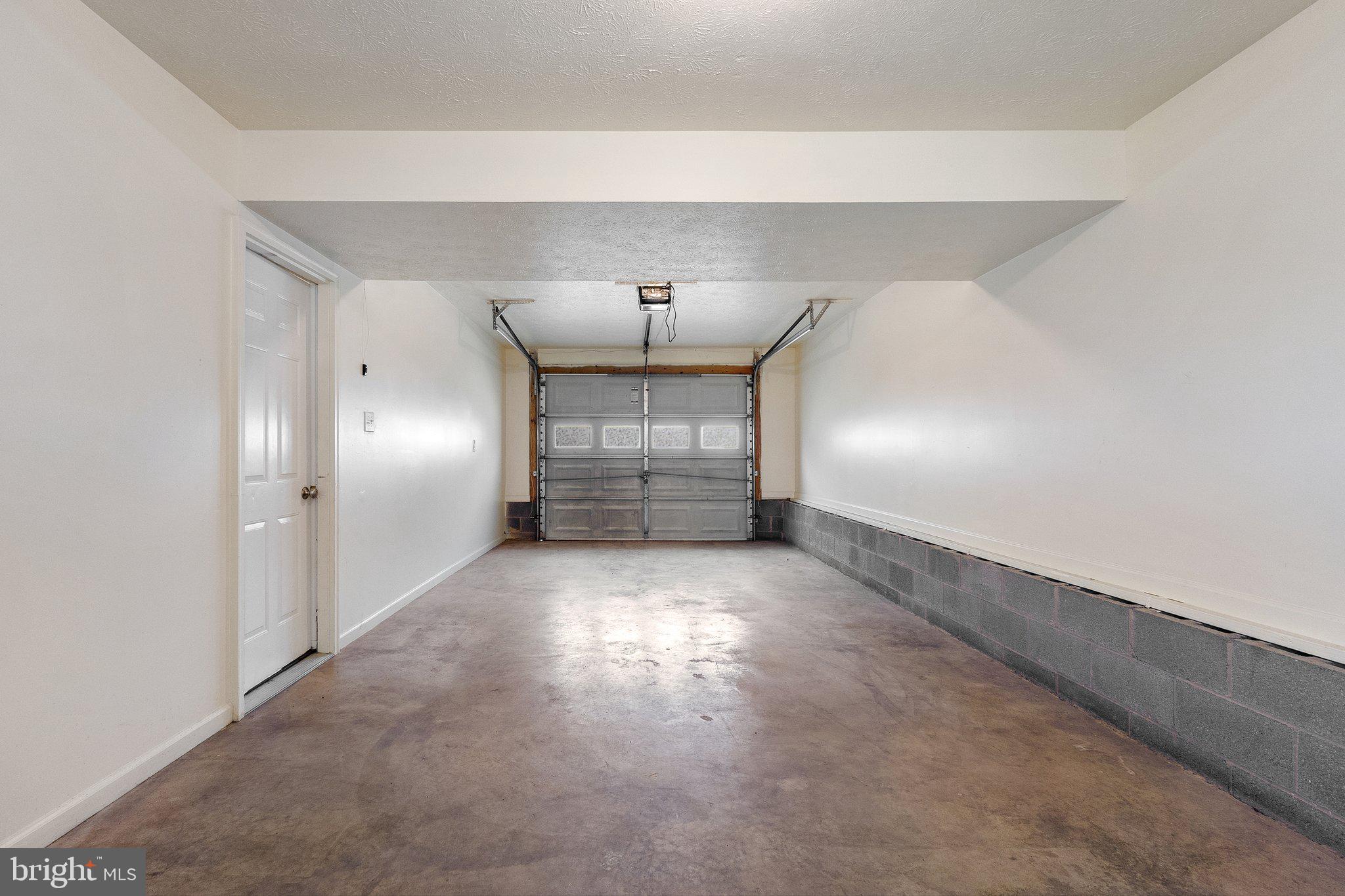 209 Ridgefield Avenue Stephens City, VA 22655 - Photo 25 of 31 1-car attached garage