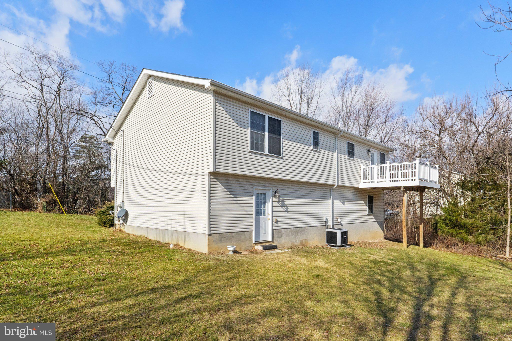 209 Ridgefield Avenue Stephens City, VA 22655 - Photo 30 of 31