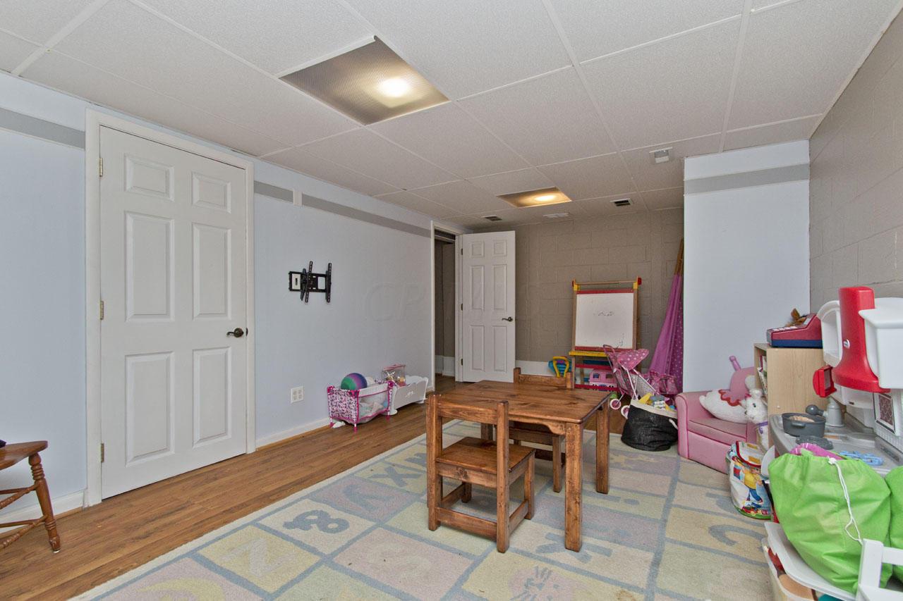 6635 Millbrae Road Columbus, OH 43235 - Photo 26 of 42 Gallery Image 26