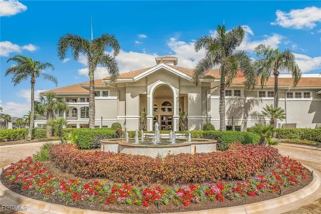 $269,000 | 14520 Hickory Hill Court, Unit 823, Fort Myers, FL 33912