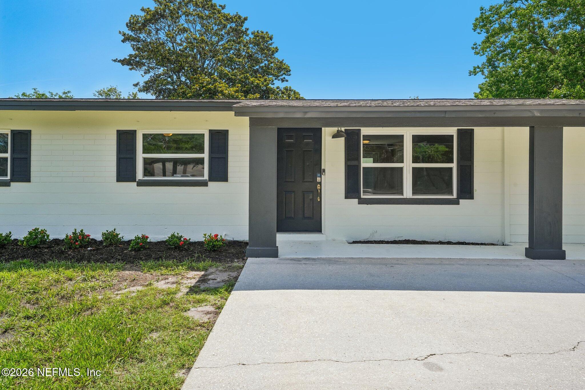 317 Penman Road Neptune Beach, FL 32266 - Photo 5 of 48 Freshly Painted
