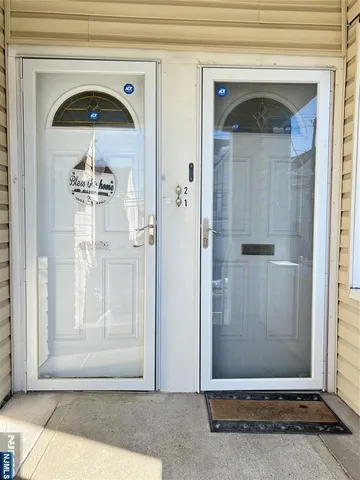 $2,600 | 485 East 27th Street, Unit 2, Paterson, NJ 07514