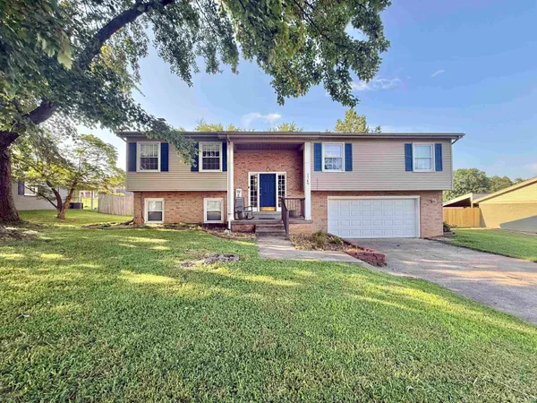 $324,900 | 7766 Owens Drive, Newburgh, IN 47630