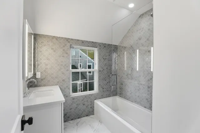 $5,895,000 | 6 Mariner Way, Nantucket, MA 02554