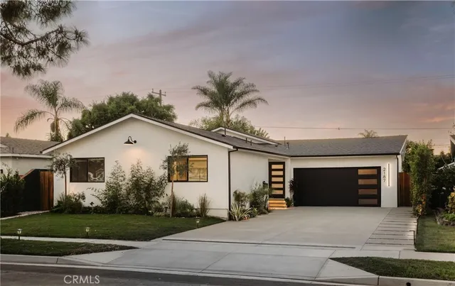 $1,995,000 | 2187 Meyer Place, Costa Mesa, CA 92627