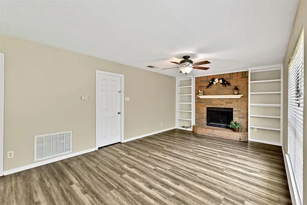 $3,200 | 308 Mack Drive, Denton, TX 76209
