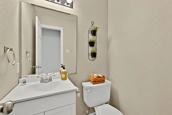 $3,200 | 308 Mack Drive, Denton, TX 76209
