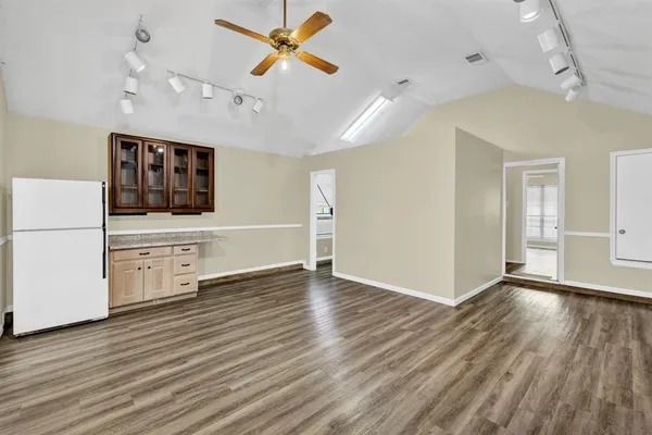 $3,200 | 308 Mack Drive, Denton, TX 76209