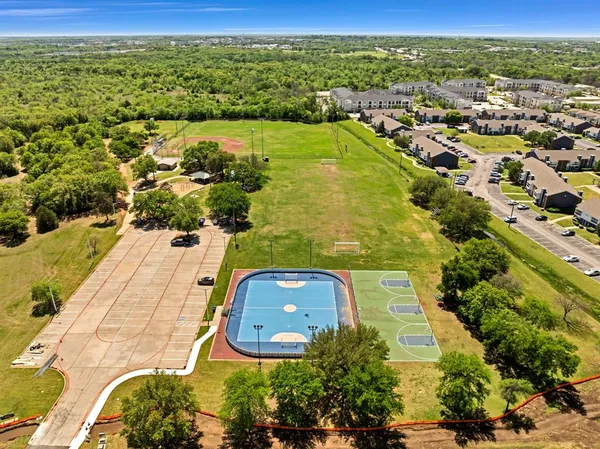 $3,200 | 308 Mack Drive, Denton, TX 76209