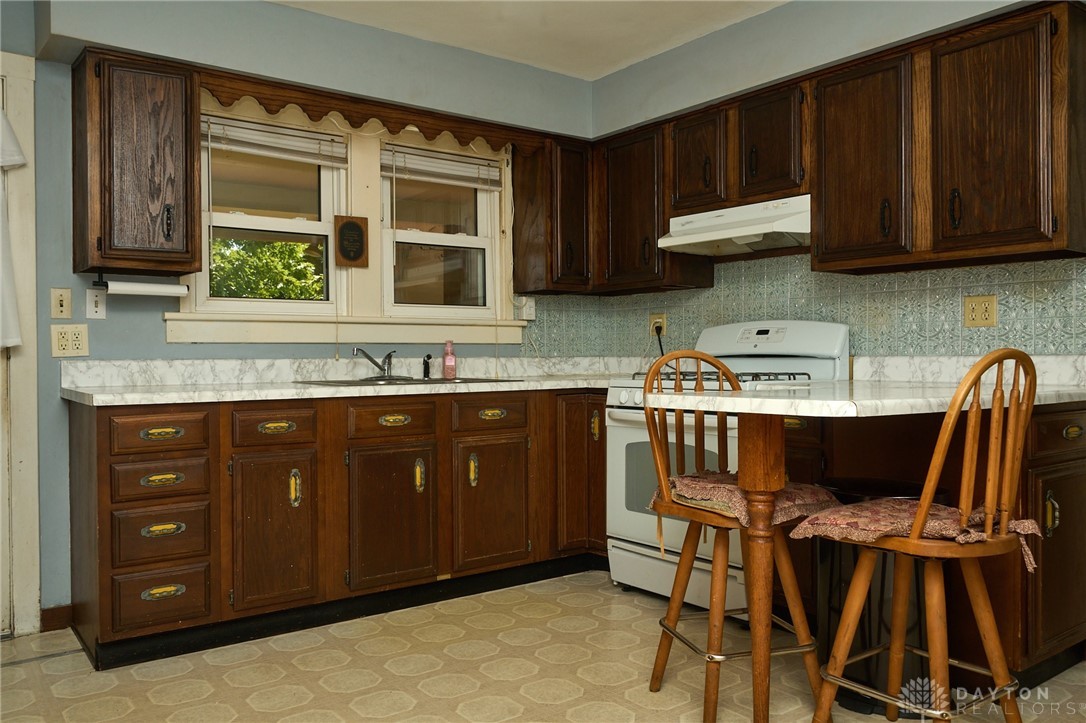 7832 Sharts Road Springboro, OH 45066 - Photo 5 of 35 Gallery Image 5