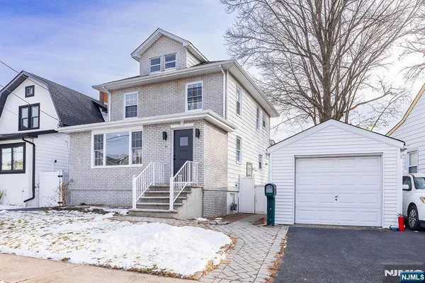 $799,000 | 34 Kearny Street, Lyndhurst, NJ 07071