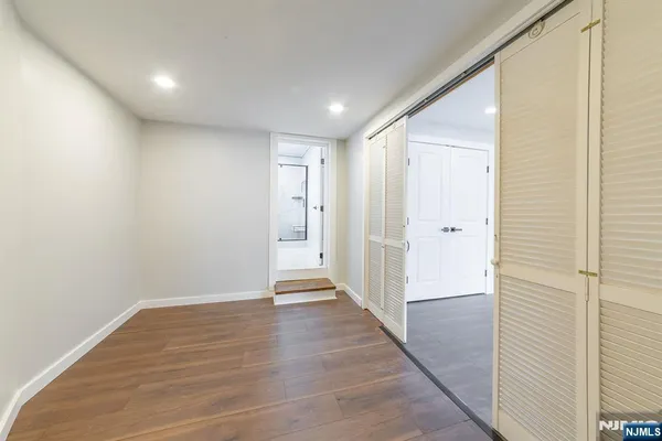 $799,000 | 34 Kearny Street, Lyndhurst, NJ 07071