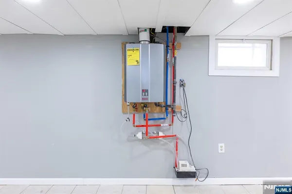 $799,000 | 34 Kearny Street, Lyndhurst, NJ 07071