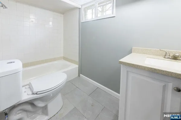 $799,000 | 34 Kearny Street, Lyndhurst, NJ 07071