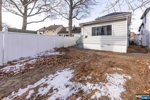 $799,000 | 34 Kearny Street, Lyndhurst, NJ 07071