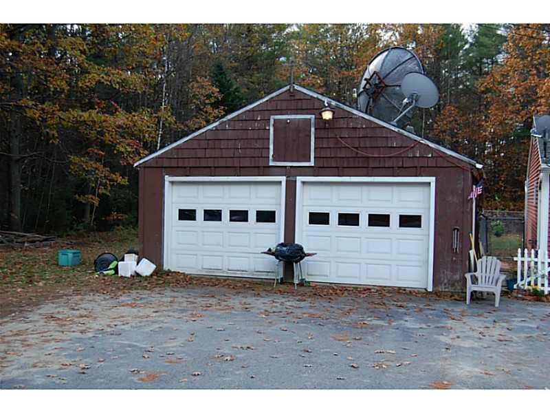 230 Ferry Road Lisbon, ME 04250 - Photo 29 of 32 Parking Lot/Garage.