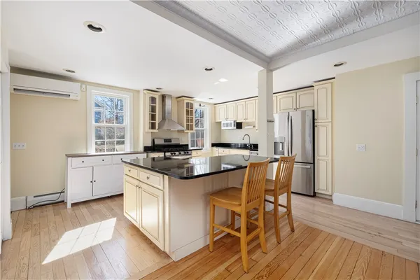 $799,900 | 185 Transit Street, Providence, RI 02906