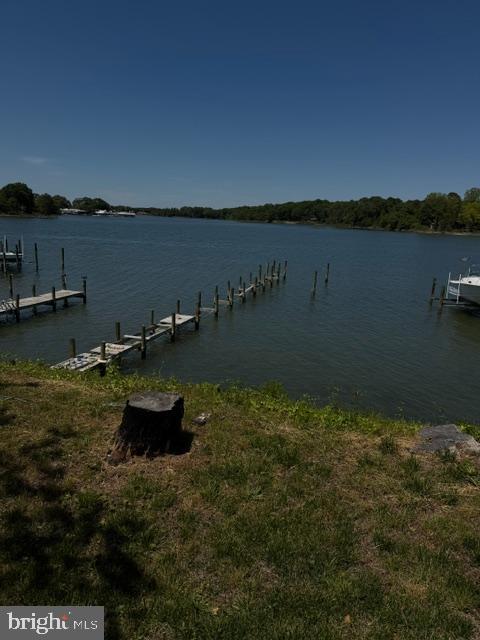 823 Greenfield Point Drive Reedville, VA 22539 - Photo 2 of 2