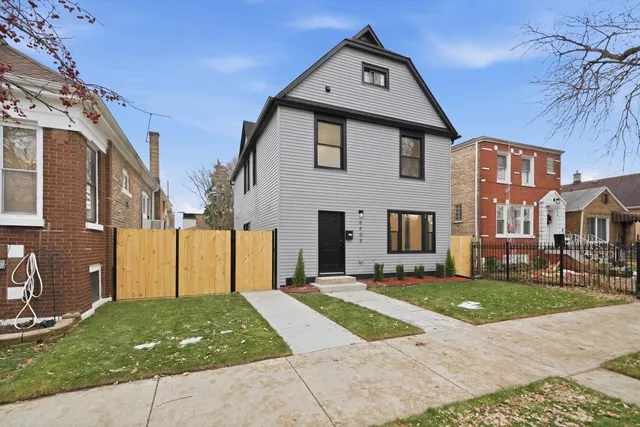 $415,900 | 6409 South Albany Avenue, Chicago, IL 60629
