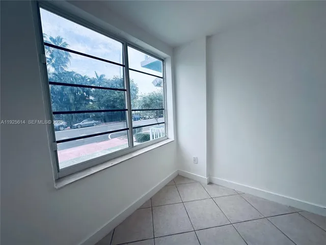 a view of empty room with window